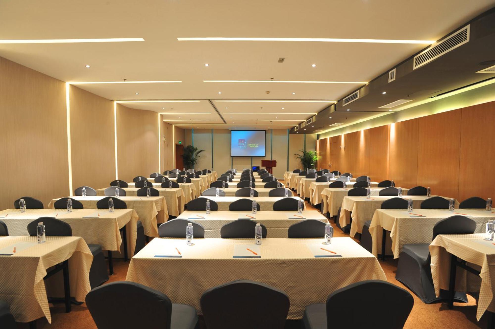 Shenzhen Novotel Watergate Exterior photo